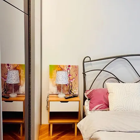 Sea View Beachfront Maslina Appartement *
